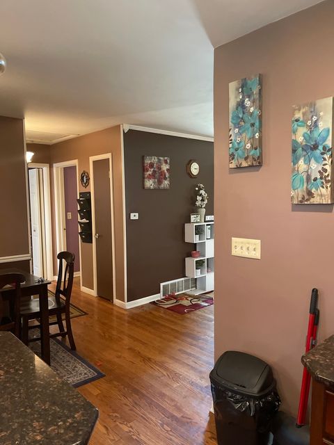 Tiny photo for 2205 Mayfair Avenue, Westchester, IL 60154 (MLS # 12402926)