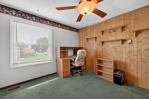 Tiny photo for 975 W Pine Avenue, Roselle, IL 60172 (MLS # 12710554)