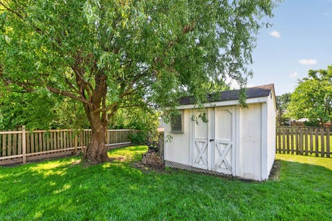 Tiny photo for 975 W Pine Avenue, Roselle, IL 60172 (MLS # 12710554)