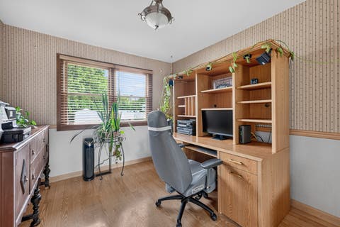 Tiny photo for 975 W Pine Avenue, Roselle, IL 60172 (MLS # 12710554)