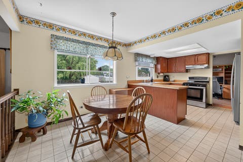 Tiny photo for 975 W Pine Avenue, Roselle, IL 60172 (MLS # 12710554)
