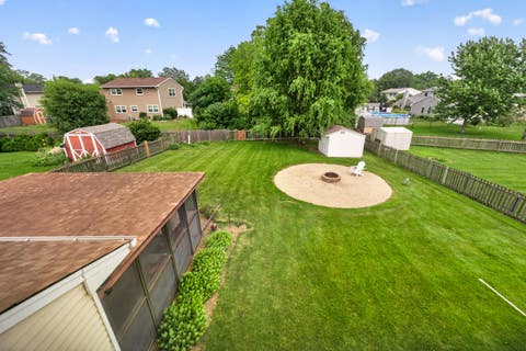 Tiny photo for 975 W Pine Avenue, Roselle, IL 60172 (MLS # 12710554)