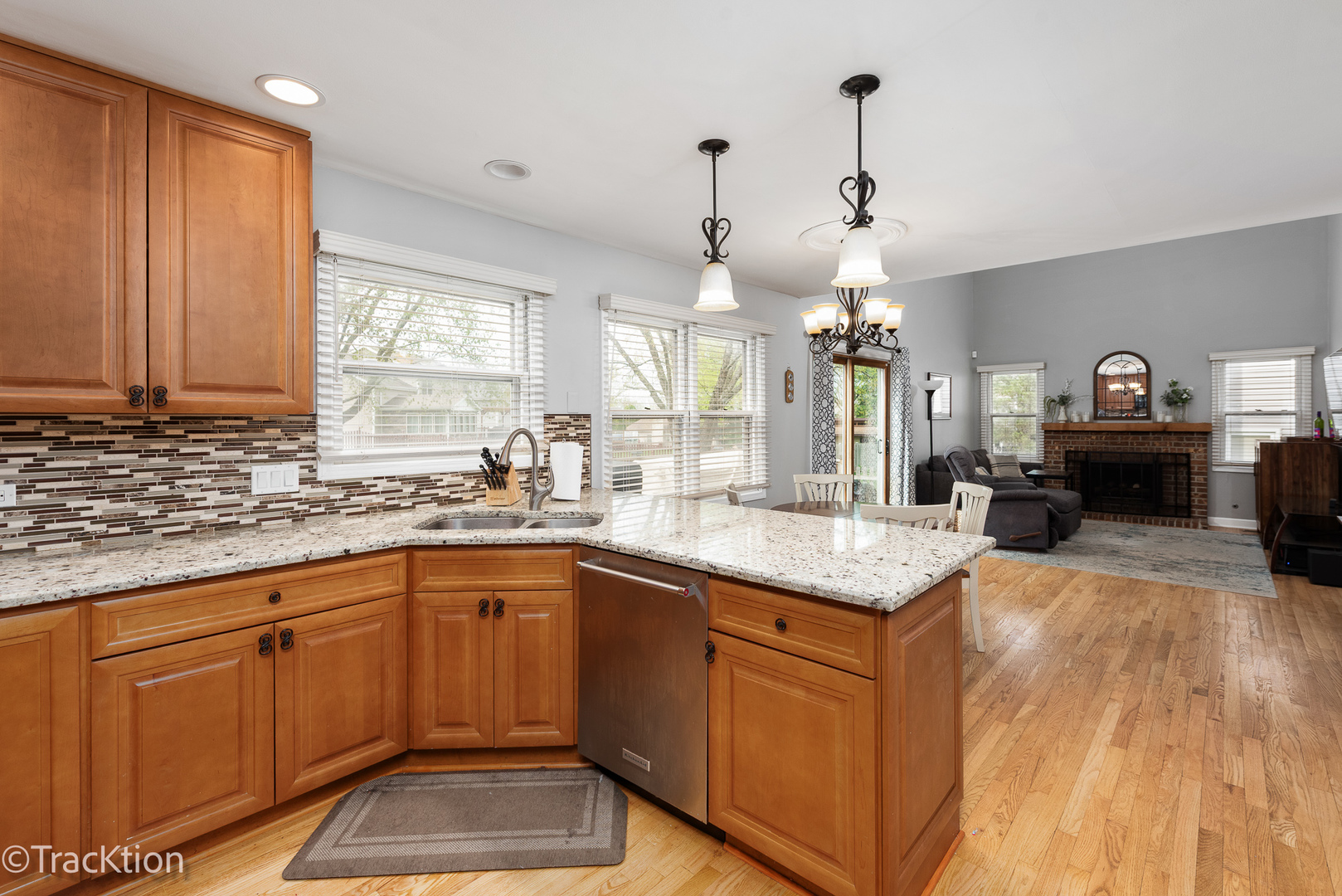 27W137 Chestnut Lane