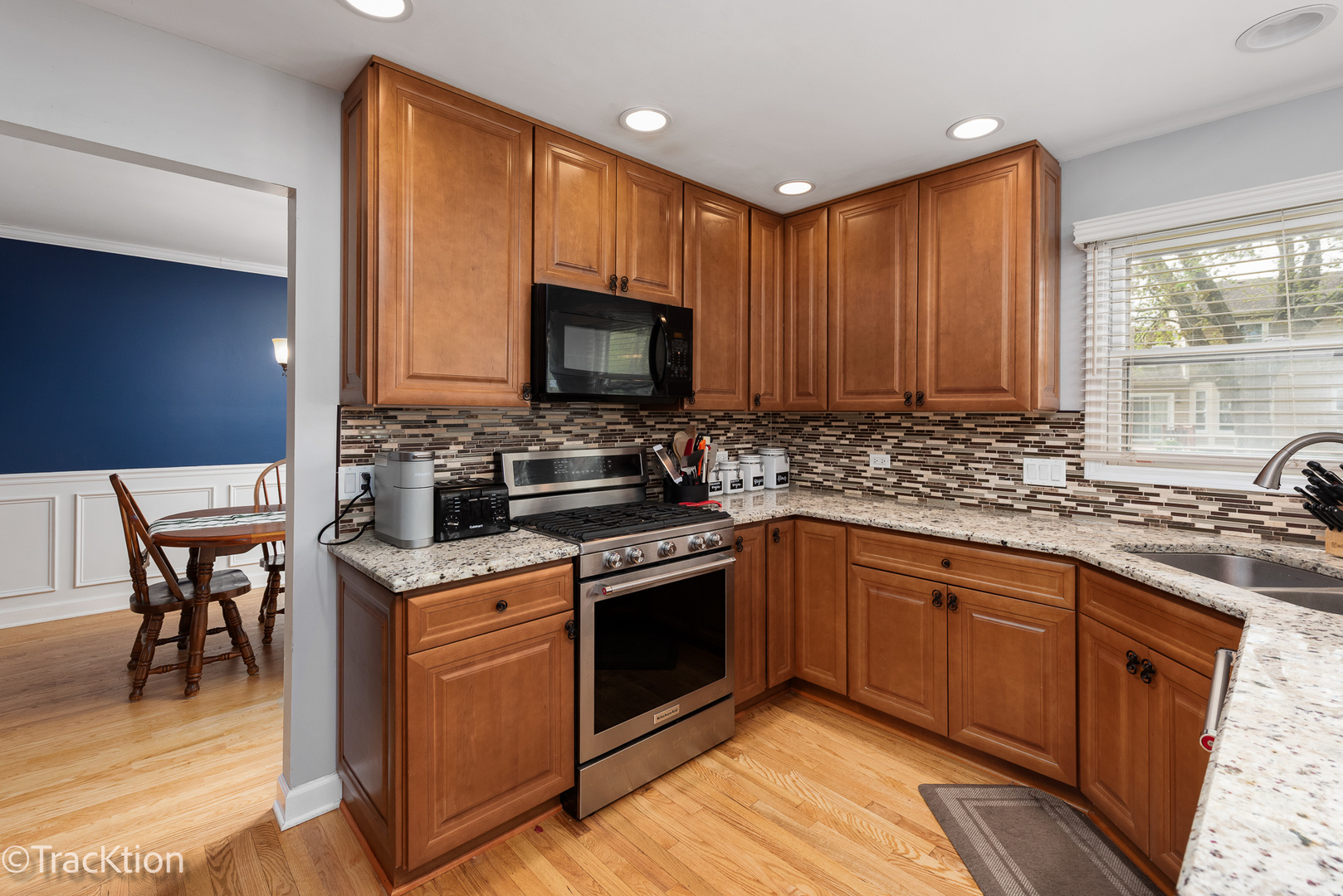 27W137 Chestnut Lane