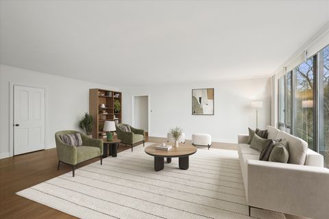 Tiny photo for 1420 Sheridan Road #3i, Wilmette, IL 60091 (MLS # 12601557)