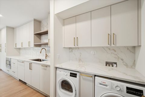 Tiny photo for 1420 Sheridan Road #3i, Wilmette, IL 60091 (MLS # 12601557)