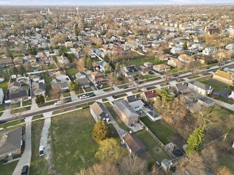 Tiny photo for 8047 45th Place, Lyons, IL 60534 (MLS # 12601413)