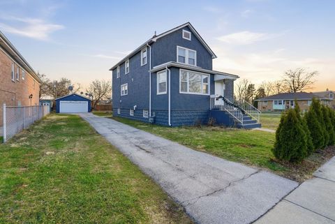 Tiny photo for 8047 45th Place, Lyons, IL 60534 (MLS # 12601413)