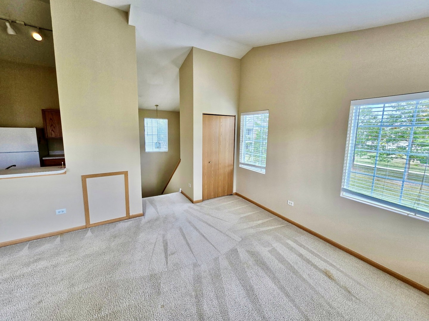 1531 SILVERSTONE Drive 1531