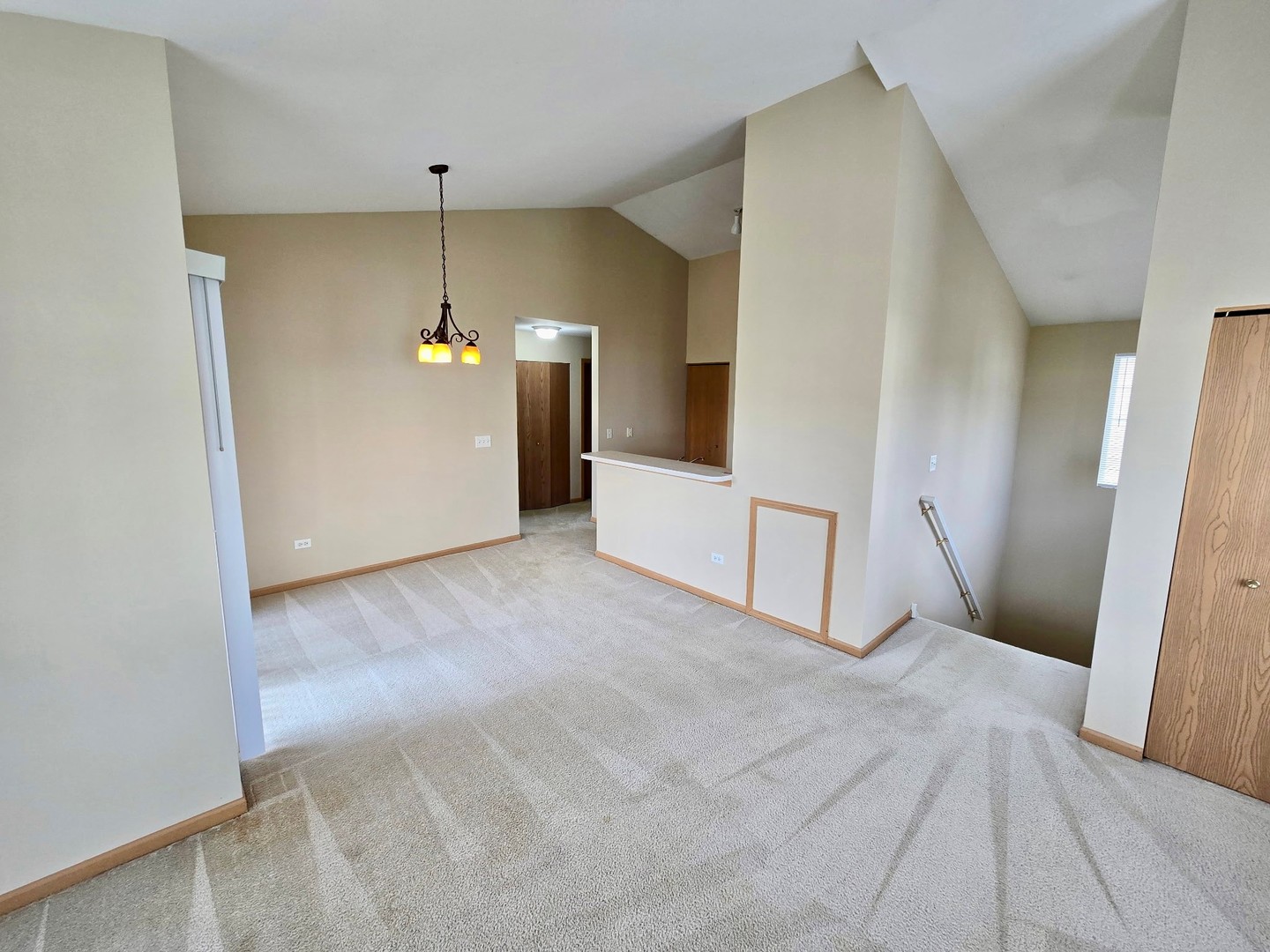 1531 SILVERSTONE Drive 1531