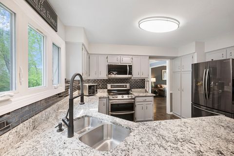 Tiny photo for 250 Covington Drive, Barrington, IL 60010 (MLS # 12635120)