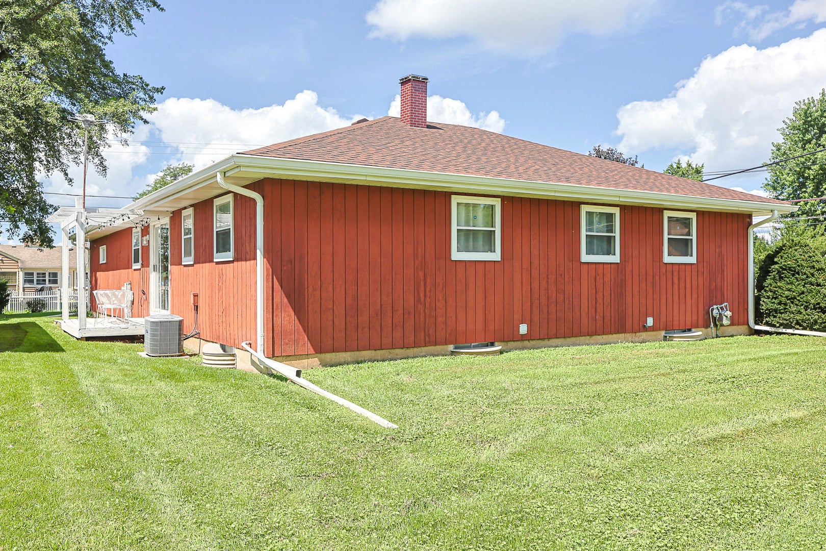 1305 VAN Street