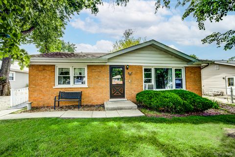Photo of 15742 Le Claire Avenue, Oak Forest, IL 60452 (MLS # 12619724)