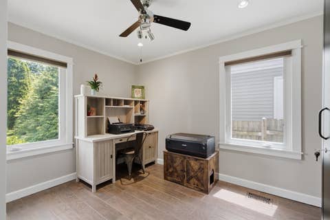 Tiny photo for 905 N Douglas Avenue, Arlington Heights, IL 60004 (MLS # 12702722)