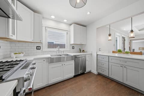 Tiny photo for 905 N Douglas Avenue, Arlington Heights, IL 60004 (MLS # 12702722)