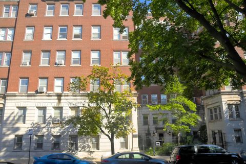 Photo of 1052 W Balmoral Avenue #5F, Chicago, IL 60640 (MLS # 12460423)
