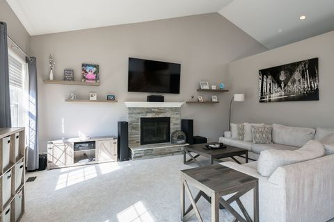 Tiny photo for 650 W Old Lake Street, Bartlett, IL 60103 (MLS # 12481860)