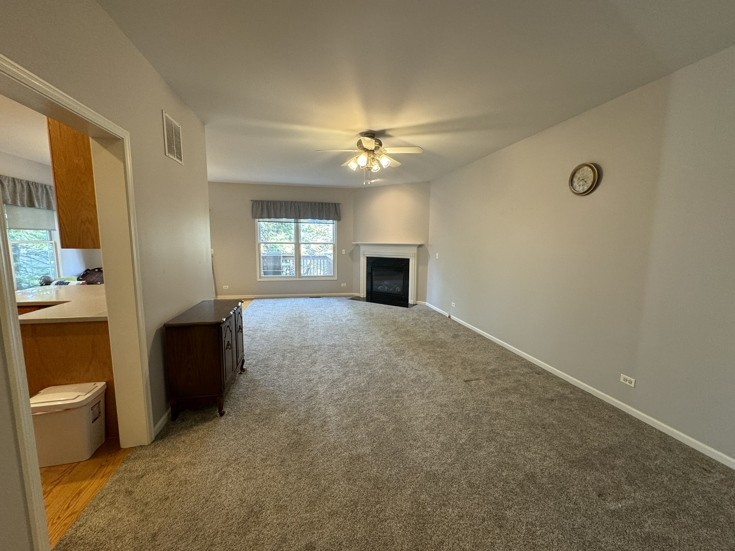 1N061 Mission Court 1N061