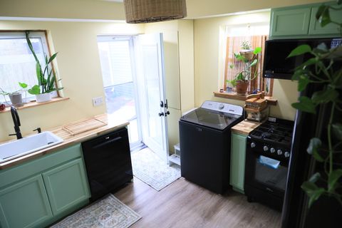 Tiny photo for 1612 East Avenue, Berwyn, IL 60402 (MLS # 12605334)