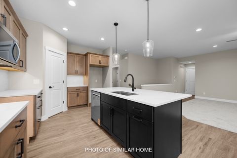 Tiny photo for 6303 College Avenue, Davenport, IA 52807 (MLS # 12685458)