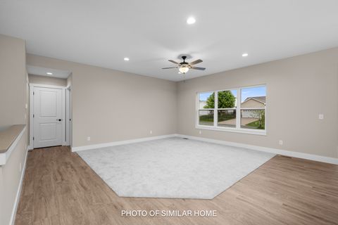 Tiny photo for 6303 College Avenue, Davenport, IA 52807 (MLS # 12685458)