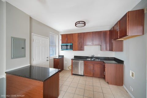 Tiny photo for 2511 E 76th Street #3, Chicago, IL 60649 (MLS # 12745090)