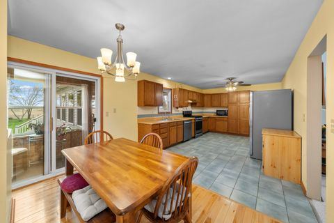 Tiny photo for 924 Suzy Street, Sandwich, IL 60548 (MLS # 12616302)