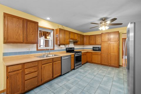 Tiny photo for 924 Suzy Street, Sandwich, IL 60548 (MLS # 12616302)