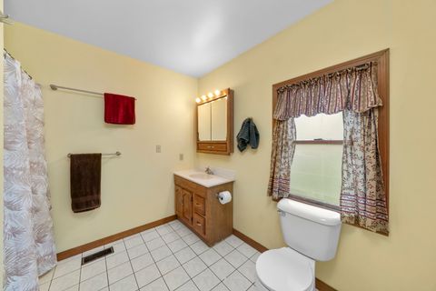 Tiny photo for 924 Suzy Street, Sandwich, IL 60548 (MLS # 12616302)