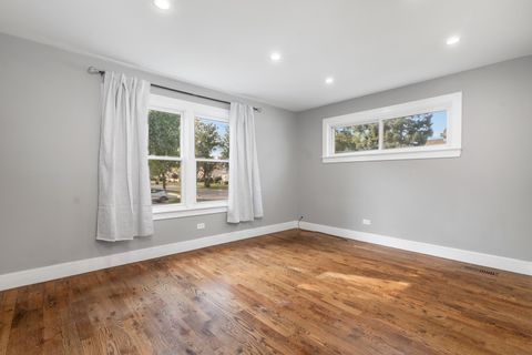 Tiny photo for 169 S Villa Avenue, Elmhurst, IL 60126 (MLS # 12470573)