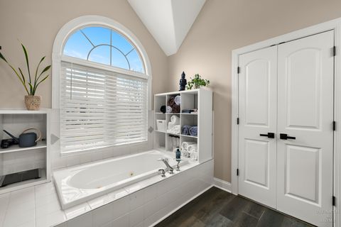 Tiny photo for 2184 Schrader Lane, North Aurora, IL 60542 (MLS # 12606218)