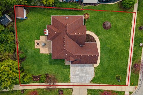 Tiny photo for 2184 Schrader Lane, North Aurora, IL 60542 (MLS # 12606218)