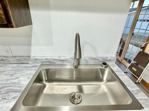 Tiny photo for 274 OAKTREE Avenue, Salem, IL 62881 (MLS # EB460705)