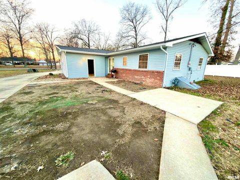 Tiny photo for 274 OAKTREE Avenue, Salem, IL 62881 (MLS # EB460705)