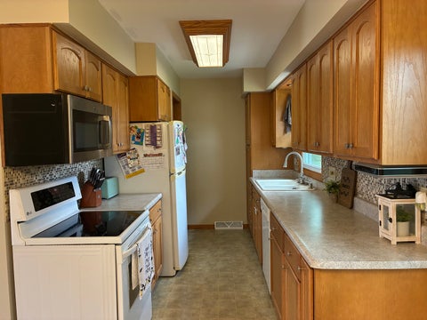 Tiny photo for 921 14TH Street, De Witt, IA 52742 (MLS # 12759087)