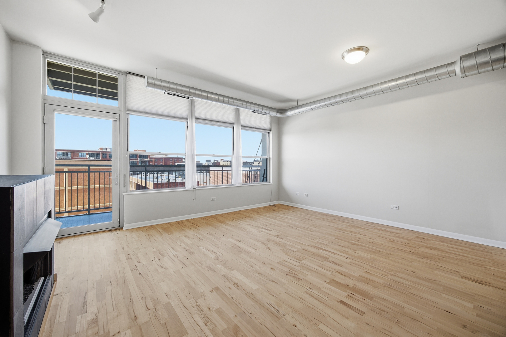 1200 W MONROE Street 618