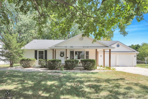 Photo of 830 W River Street, Bourbonnais, IL 60914 (MLS # 12761392)