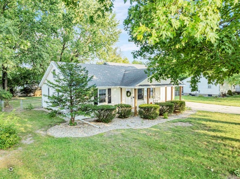 Tiny photo for 830 W River Street, Bourbonnais, IL 60914 (MLS # 12761392)