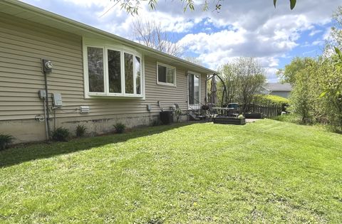 Tiny photo for Schaumburg, IL 60193 (MLS # 12636016)