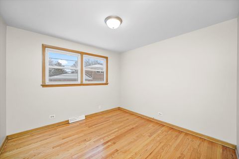 Tiny photo for 16049 Minerva Avenue, South Holland, IL 60473 (MLS # 12584988)