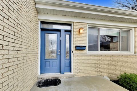 Tiny photo for 6643 Davis Street, Morton Grove, IL 60053 (MLS # 12619079)