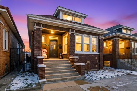 Photo of 6047 S Richmond Street, Chicago, IL 60629 (MLS # 12548571)