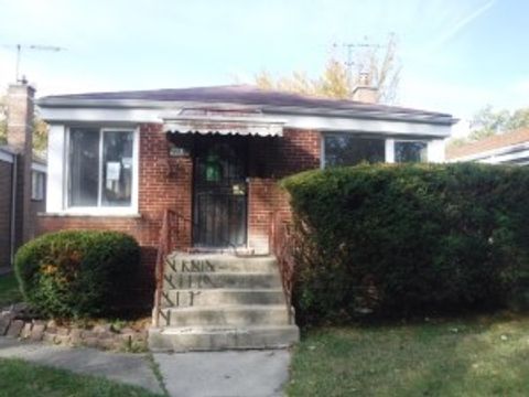 A home in Calumet Park