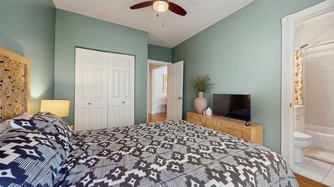 Tiny photo for 5924 N Paulina Street #1E, Chicago, IL 60660 (MLS # 12462438)