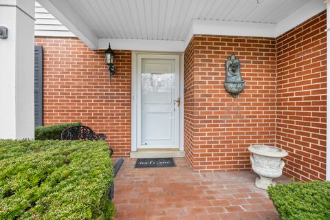 Tiny photo for 1031 Indian Road, Glenview, IL 60025 (MLS # 12590827)