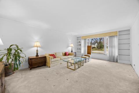 Tiny photo for 1031 Indian Road, Glenview, IL 60025 (MLS # 12590827)