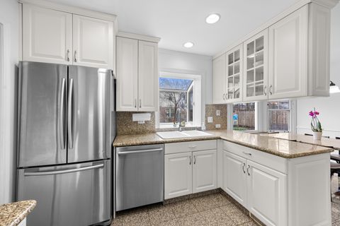 Tiny photo for 1031 Indian Road, Glenview, IL 60025 (MLS # 12590827)