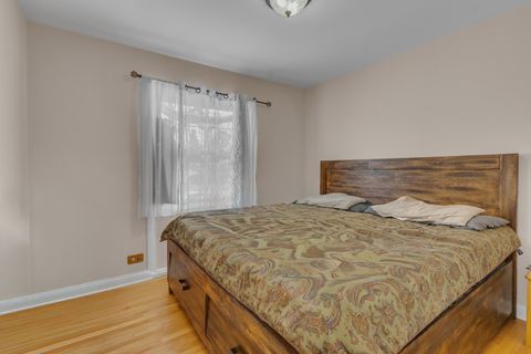 Tiny photo for 7418 Wilson Terrace, Morton Grove, IL 60053 (MLS # 12553949)