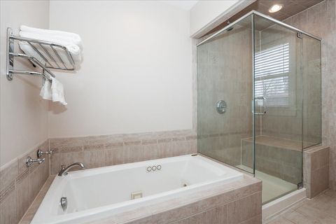 Tiny photo for 354 Hawthorne Boulevard, Glen Ellyn, IL 60137 (MLS # 12570817)