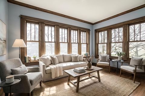 Tiny photo for 354 Hawthorne Boulevard, Glen Ellyn, IL 60137 (MLS # 12570817)